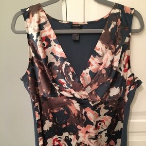 Gorgeous Floral Ann Taylor Sleeveless Top Size L